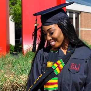 Meet your Posher, Ama a